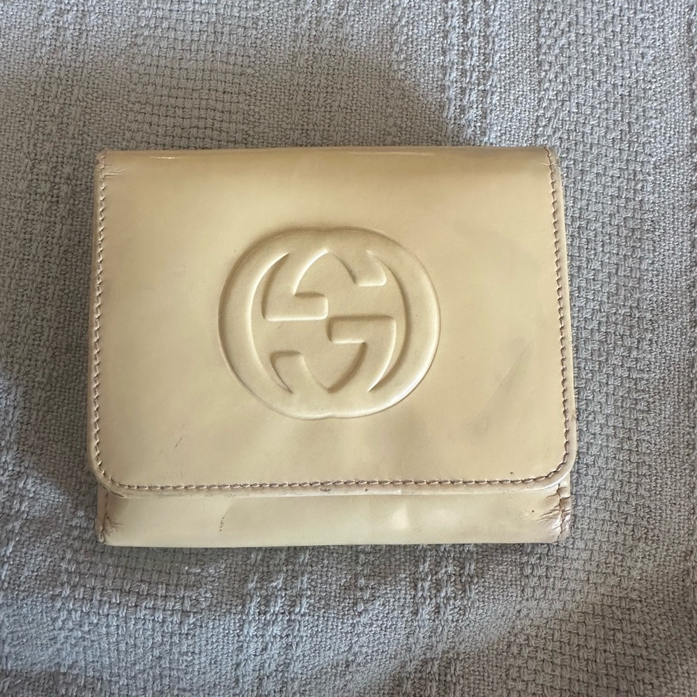 Gucci Cream Leather Wallet with Logo